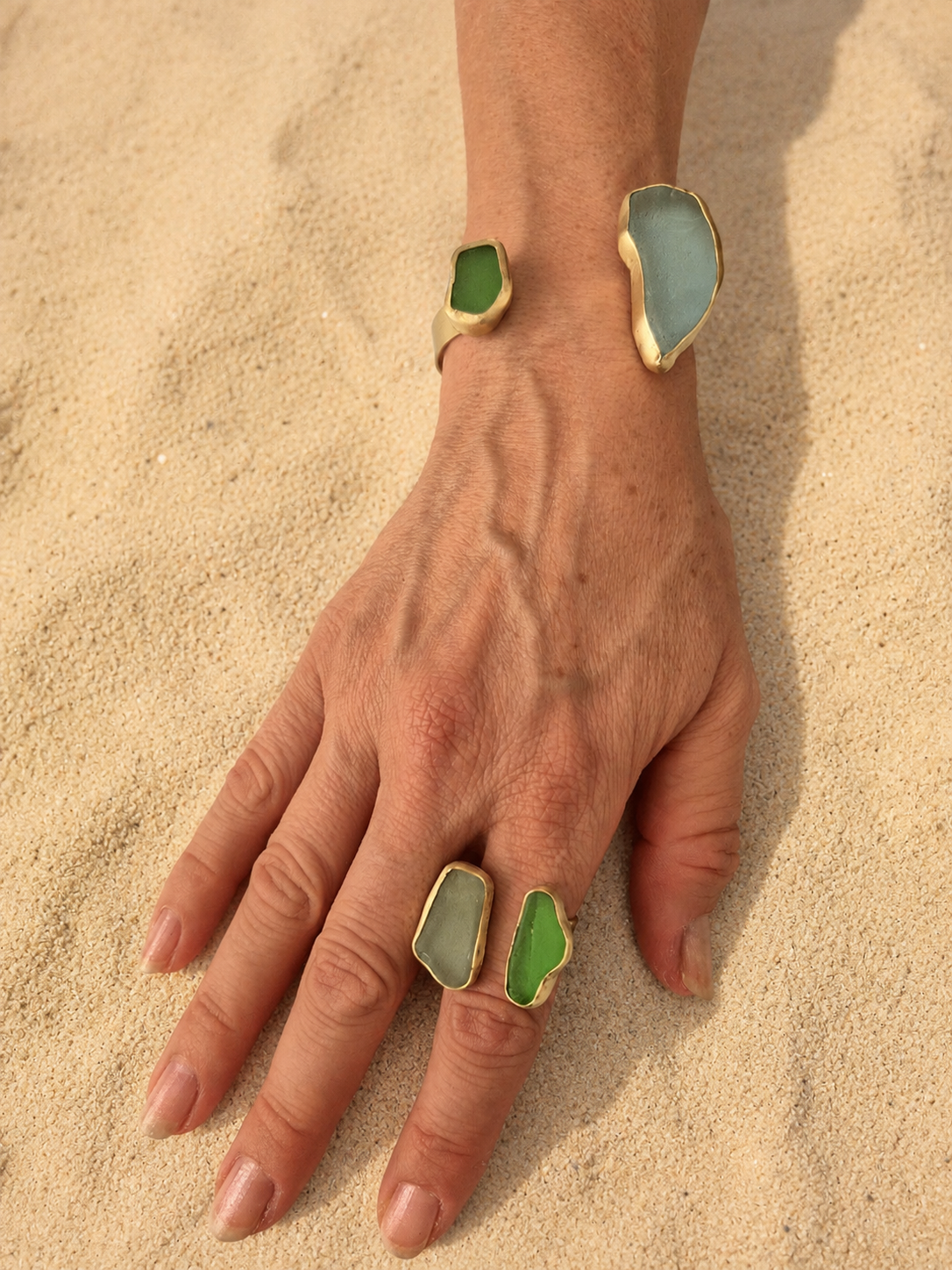 Crea tu propia joya con cristales recogidos del mar, Taller presencial.