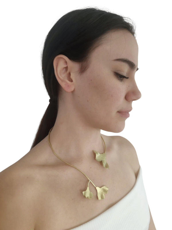 Gargantilla ajustable - inspirada en hojas de Ginkgo