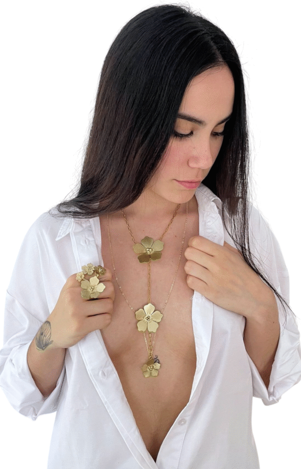 Collar  Ajustable         Tres     Flores